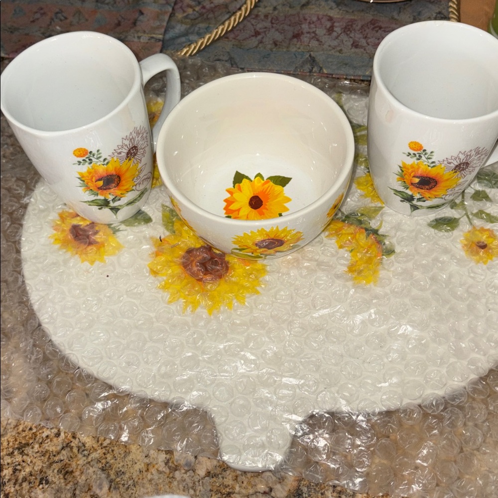 Sunflower stoneware Ceramic Bowl and Tray Set
